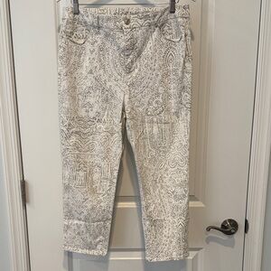 Chico's Beige and Gold Patterned Cropped Pants